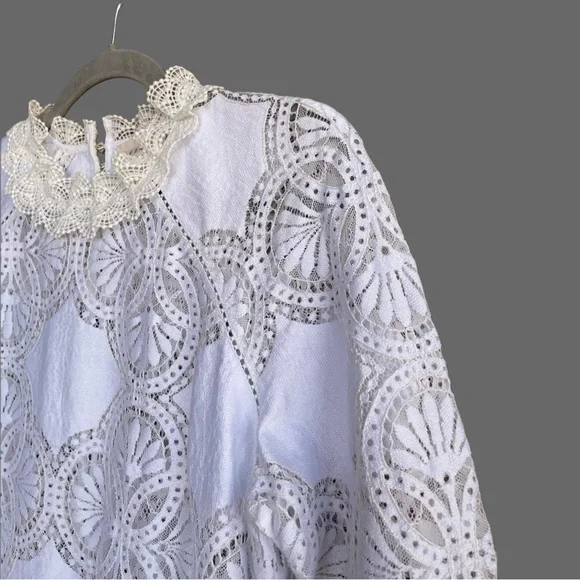 SEZANE White Lace Openwork High
Neck Eyelet Ruffle Button Back Bacall Blouse Top - Picture 8 of 17